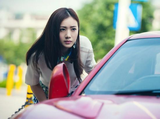 《你是我的眼》王晓饰演“心机女”卢晓萌